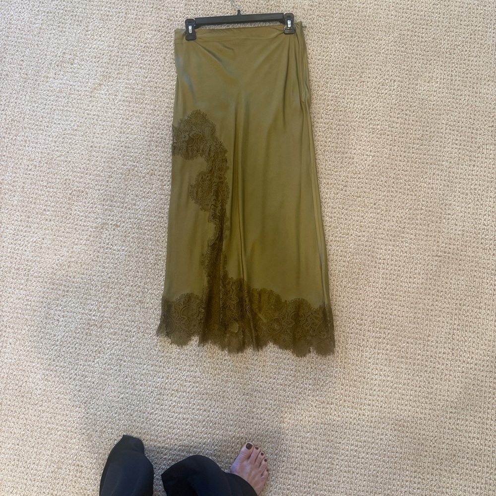A.L.C. Gracie satin and lace top and skirt set - Picture 5 of 8